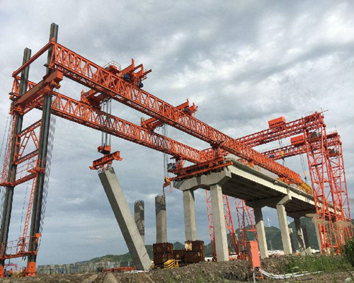 鐵路架橋機(jī)起重小車(chē)主梁結(jié)構(gòu)分析
